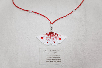 MINISEN – Moth I · Crimson Veins