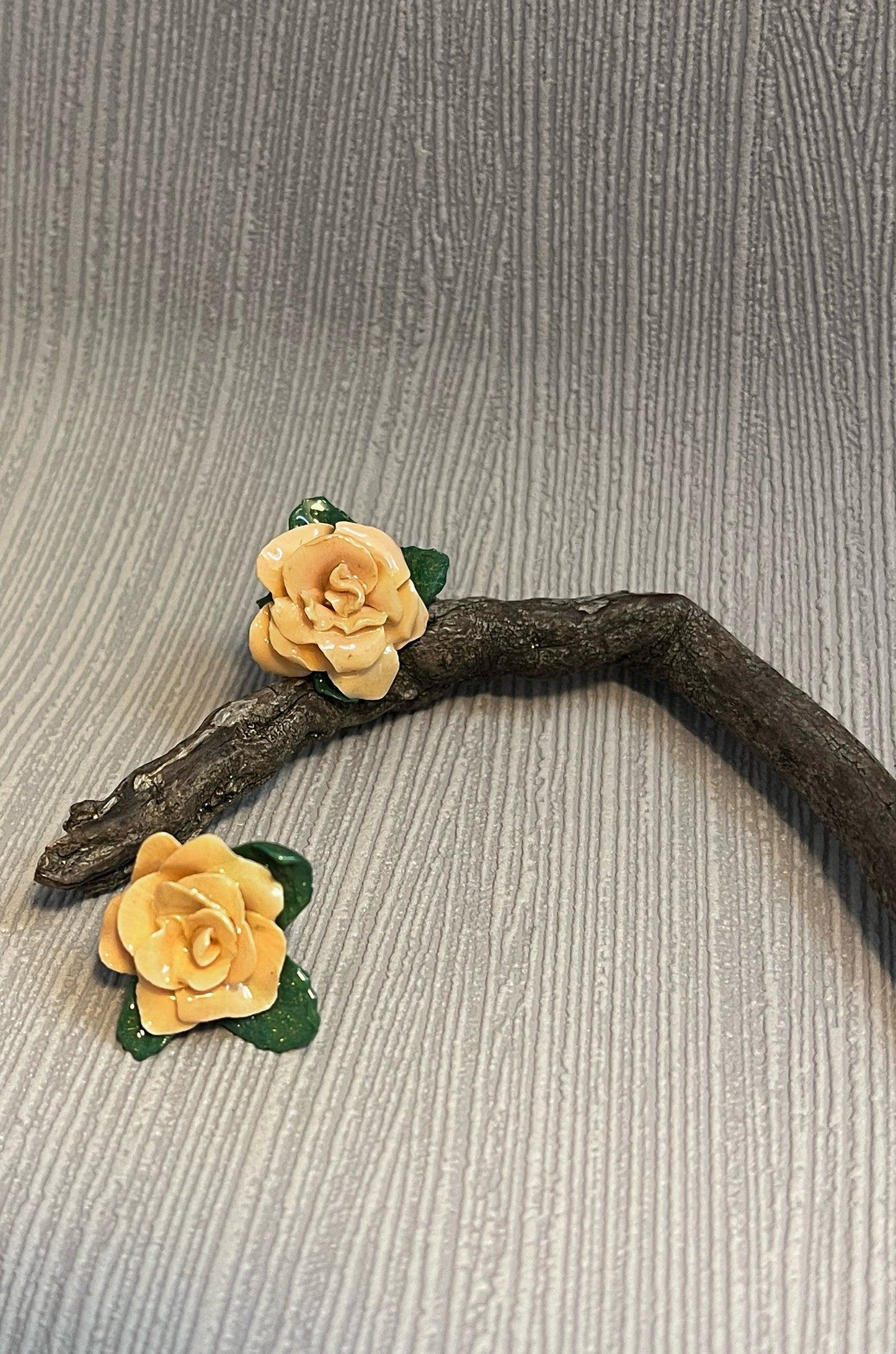 Apricot Camellia — Ohrringe