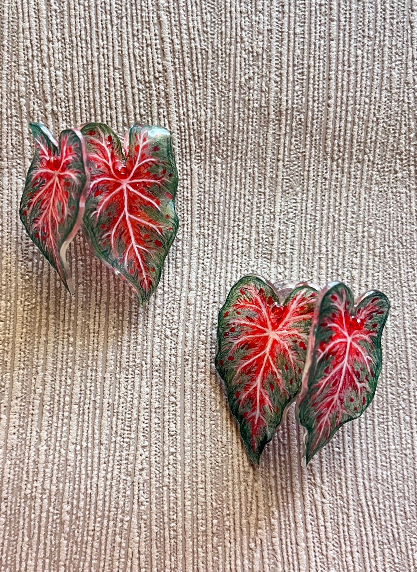 Caladium „Red Belly“- Ohrringe