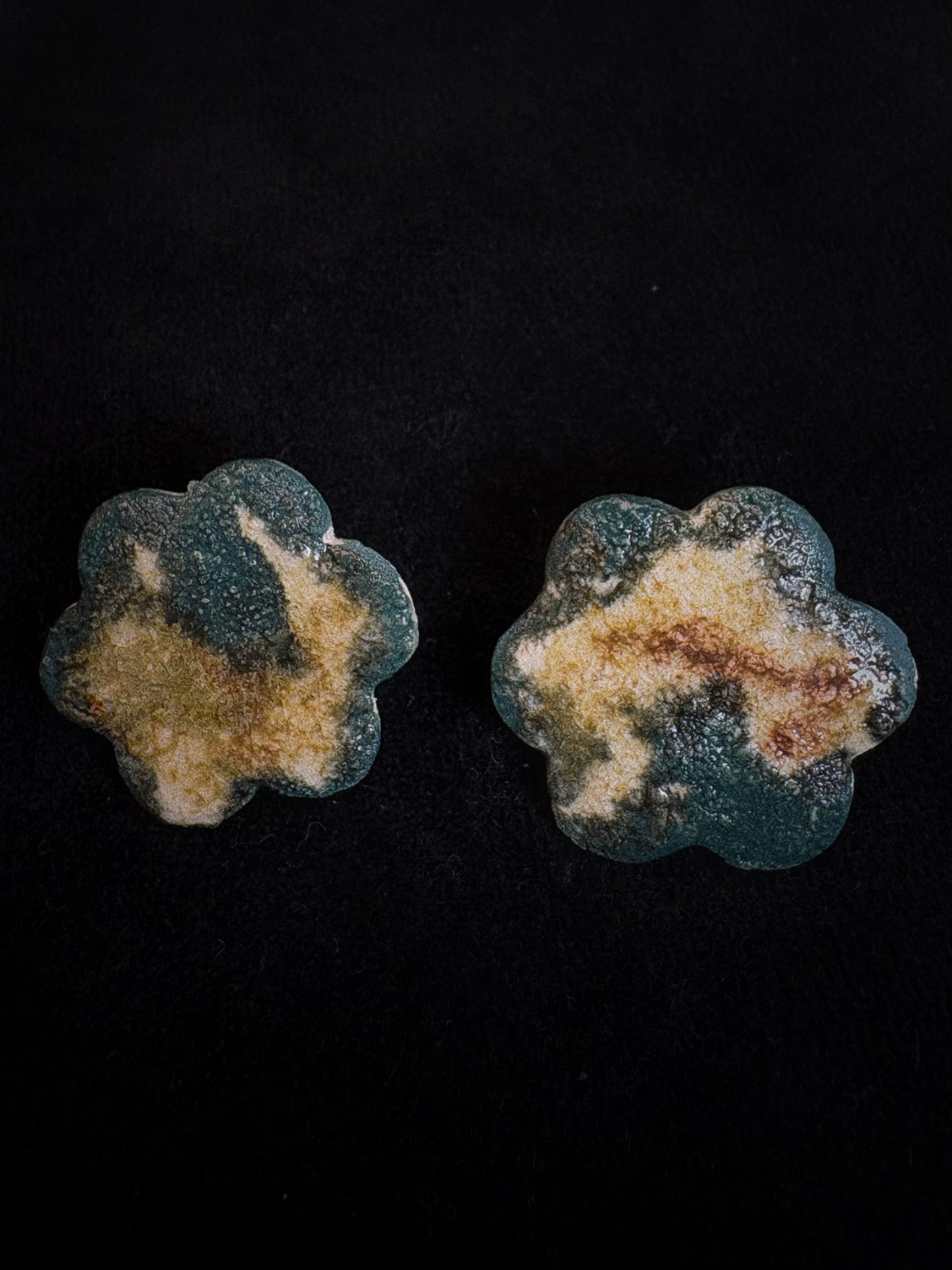 MINERAL GLAZE — “Gilded Moss Core“